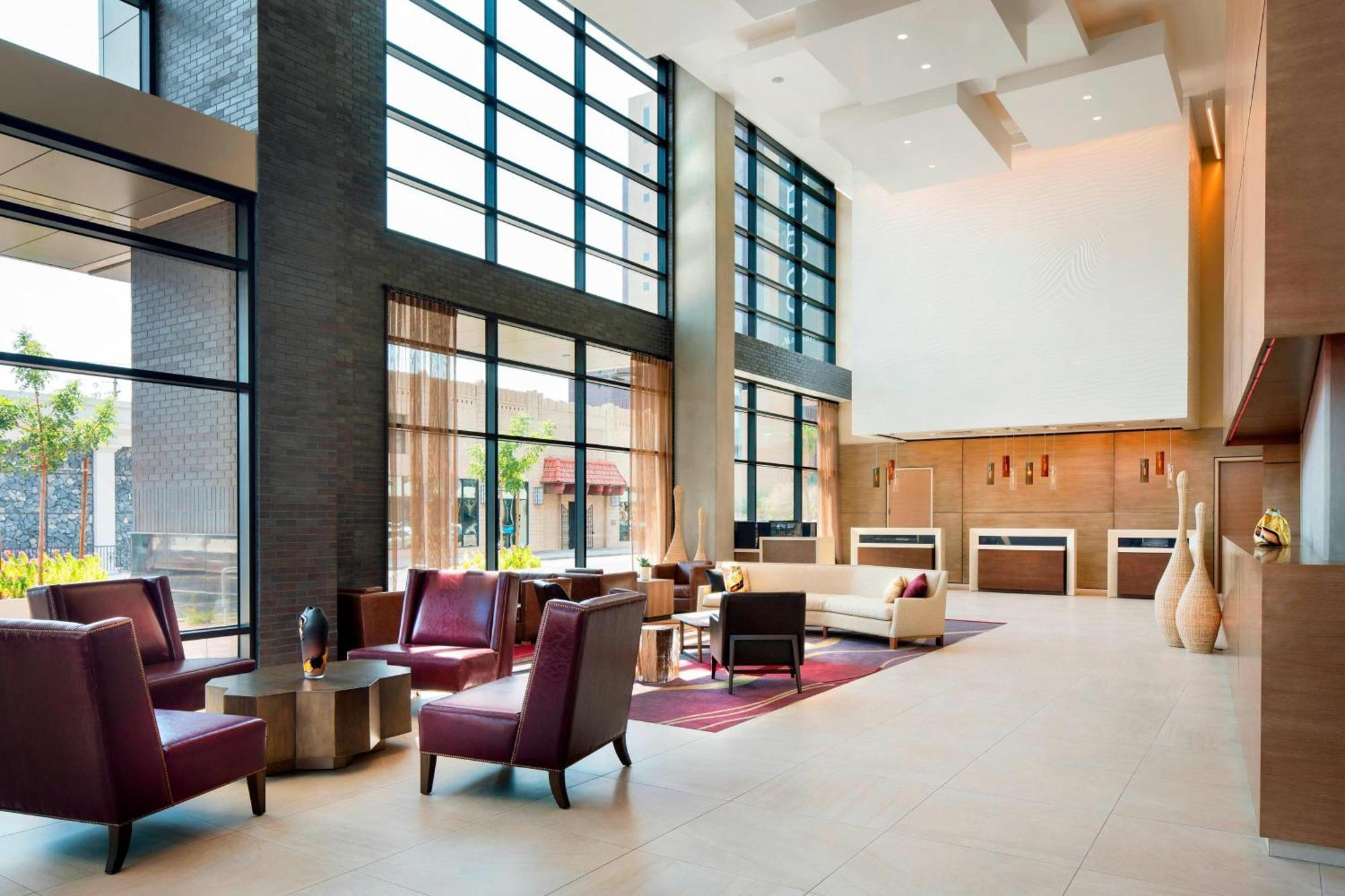 Courtyard By Marriott Phoenix Downtown Eksteriør bilde