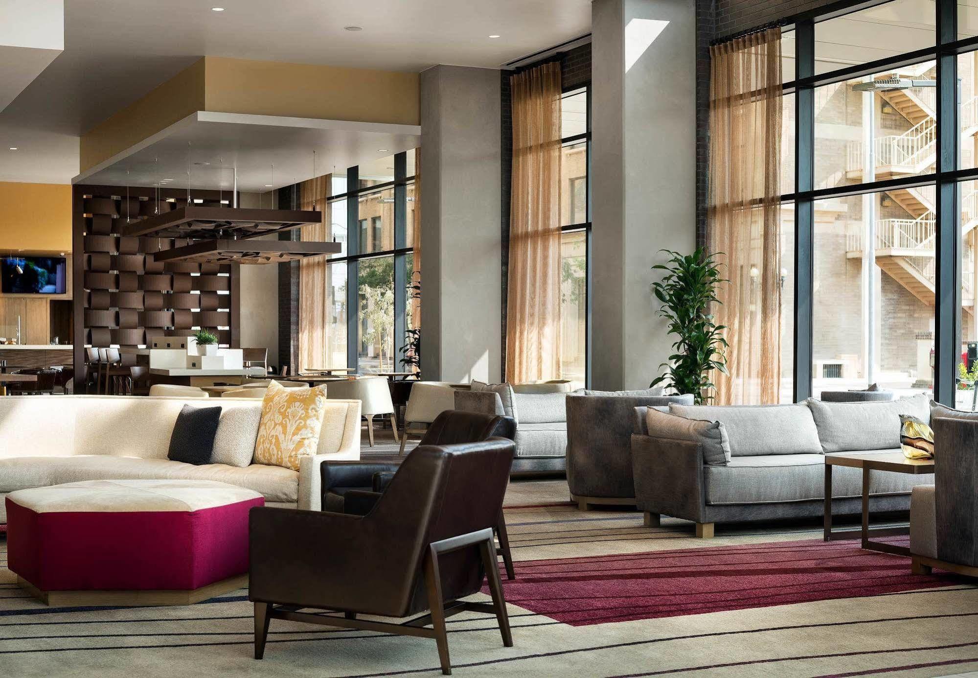 Courtyard By Marriott Phoenix Downtown Eksteriør bilde